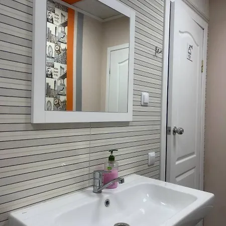 Uneed Sakvoiaj Hostel *